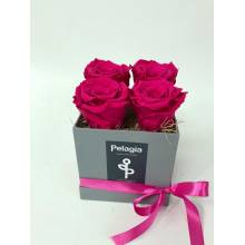 Forever Rose dark pink in a box 4 pieces